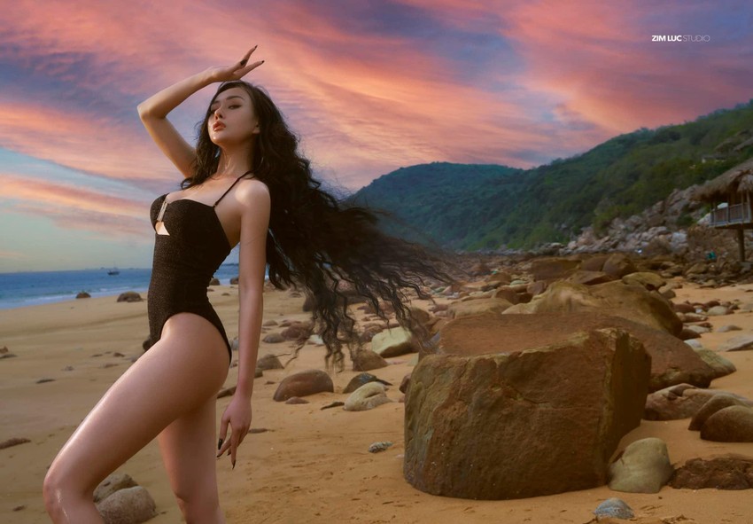 Phương Oanh 'Quỳnh búp bê' tung bộ ảnh bikini nóng bỏng ảnh 4